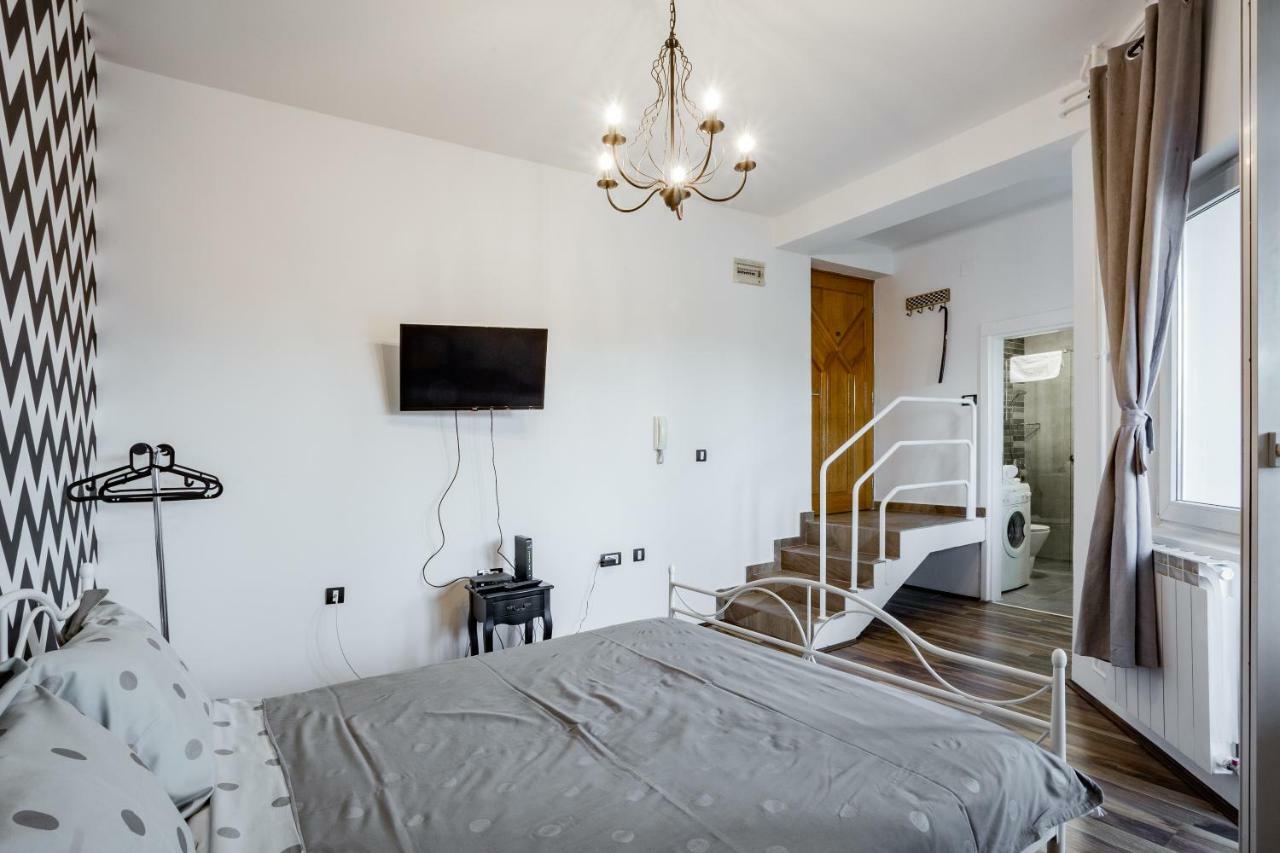 Urban Chic Διαμέρισμα Νόβι Σαντ Εξωτερικό φωτογραφία